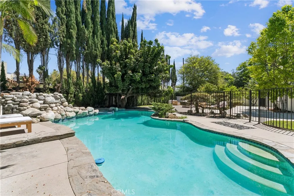 515 W Le Roy Arcadia, CA 91007