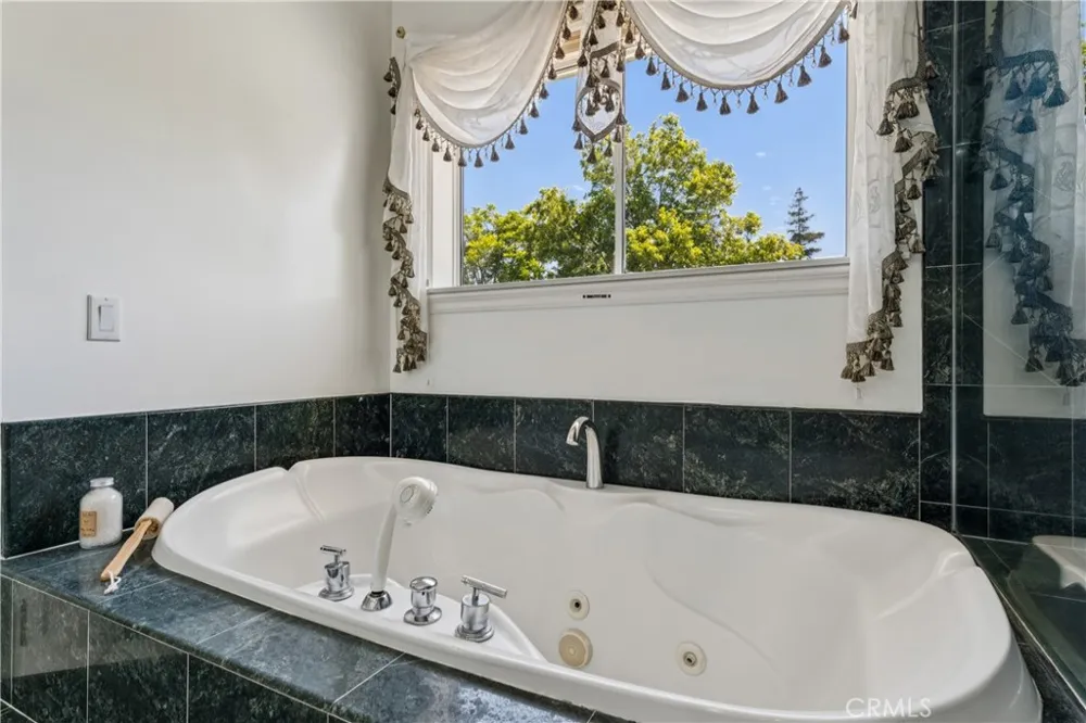 515 W Le Roy Arcadia, CA 91007