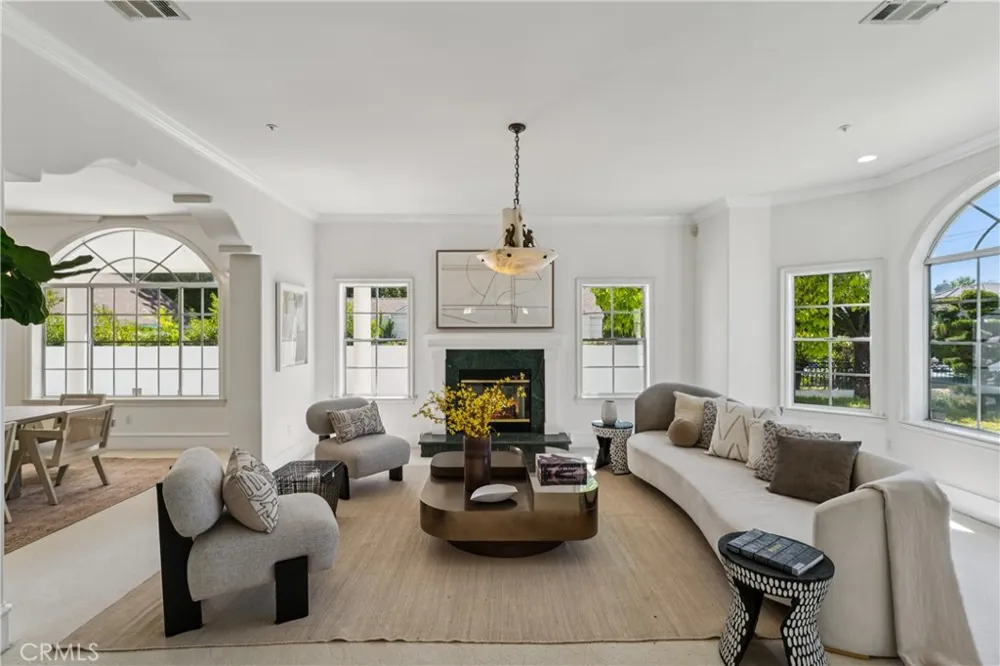 515 W Le Roy Arcadia, CA 91007