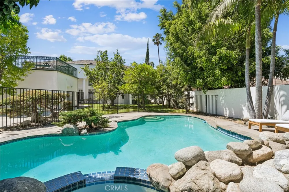 515 W Le Roy Arcadia, CA 91007