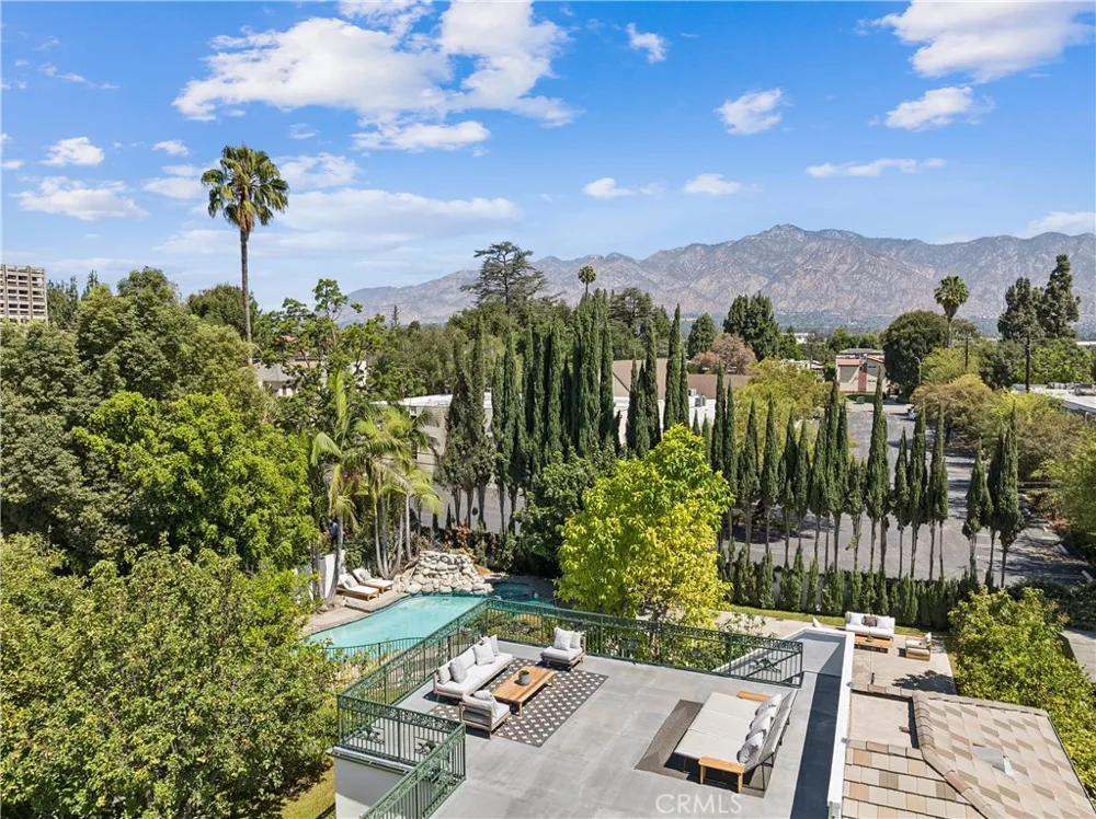 515 W Le Roy Arcadia, CA 91007