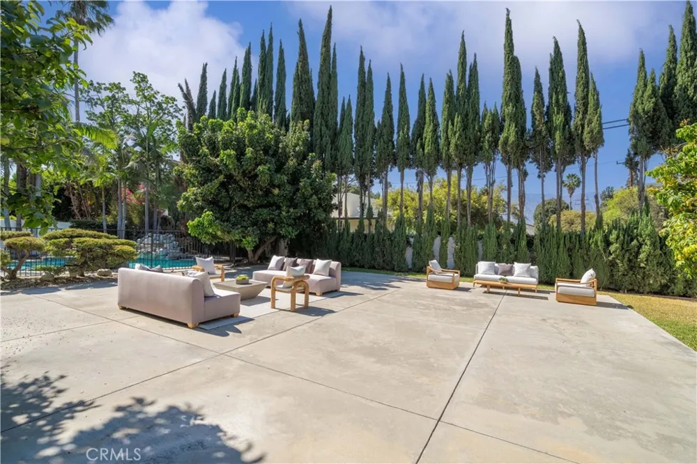515 W Le Roy Arcadia, CA 91007