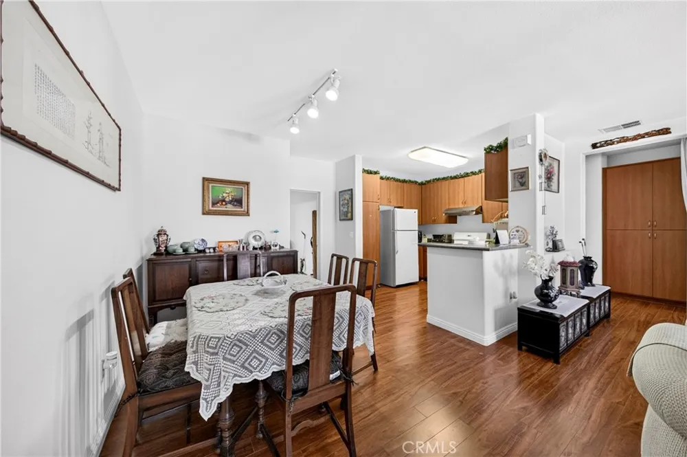 735 Francesca Drive #202 Walnut, CA 91789