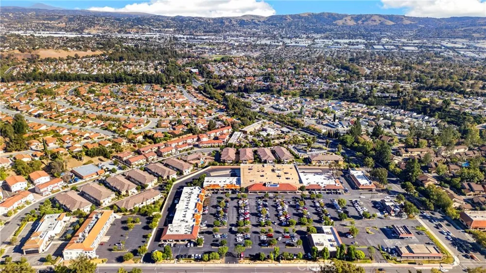 735 Francesca Drive #202 Walnut, CA 91789