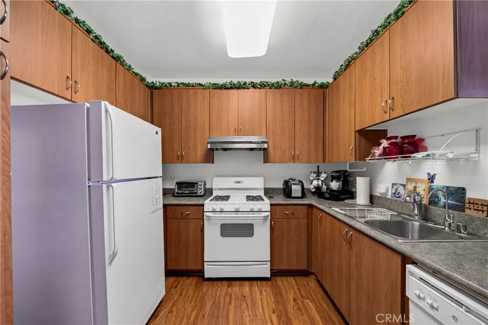 735 Francesca Drive #202 Walnut, CA 91789