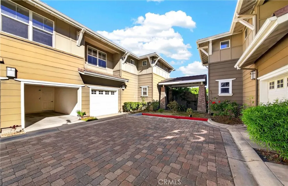 735 Francesca Drive #202 Walnut, CA 91789