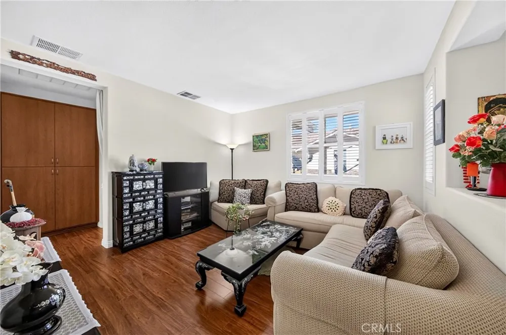 735 Francesca Drive #202 Walnut, CA 91789