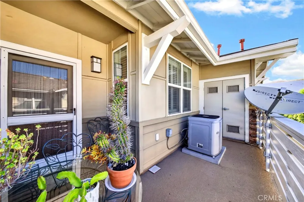 735 Francesca Drive #202 Walnut, CA 91789