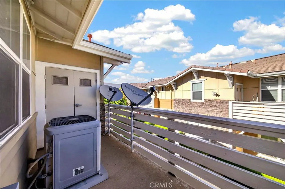 735 Francesca Drive #202 Walnut, CA 91789