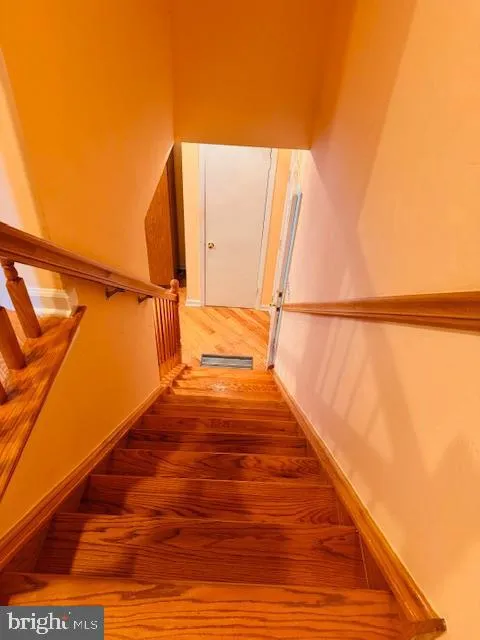 632 LONGFELLOW COURT Warminster, PA 18974