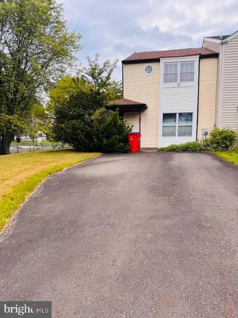 632 LONGFELLOW COURT Warminster, PA 18974