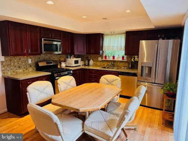 632 LONGFELLOW COURT Warminster, PA 18974