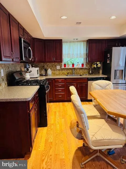 632 LONGFELLOW COURT Warminster, PA 18974
