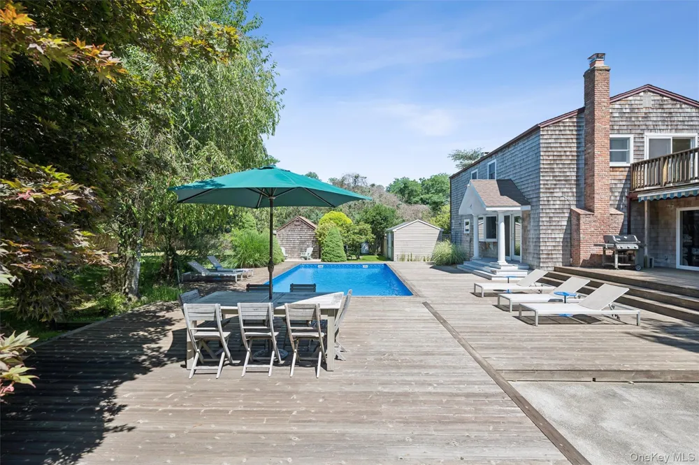 13 Buttercup Lane Westhampton, NY 11977