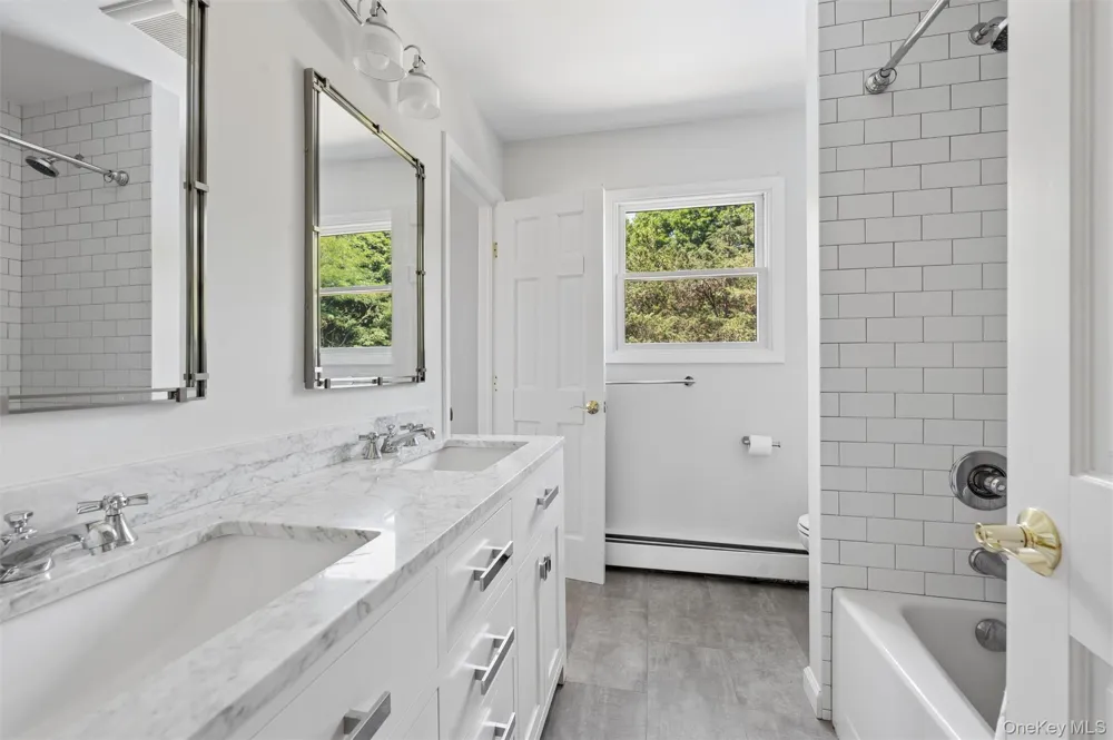 13 Buttercup Lane Westhampton, NY 11977