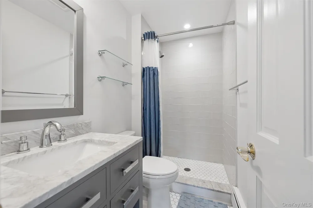 13 Buttercup Lane Westhampton, NY 11977
