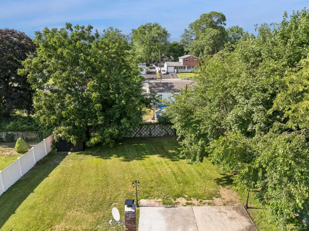 98 Rose Place Selden, NY 11784