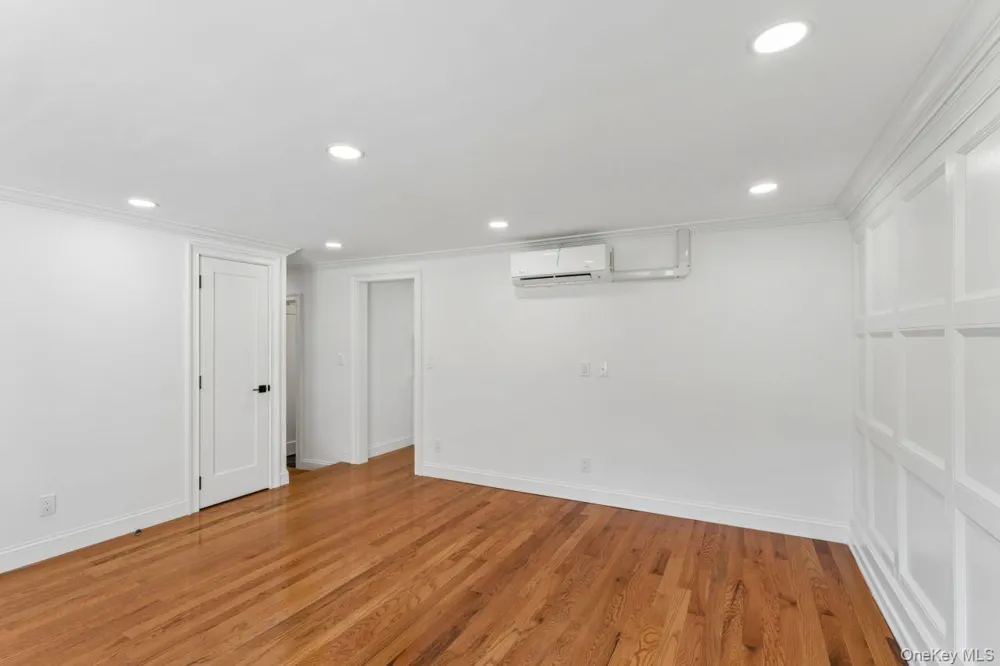 98 Rose Place Selden, NY 11784