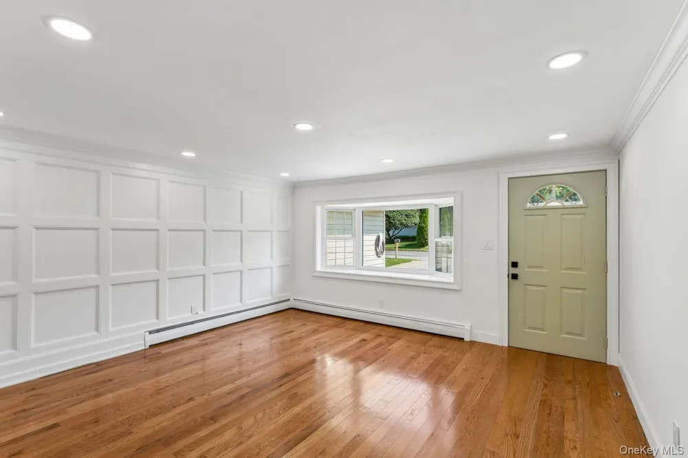98 Rose Place Selden, NY 11784