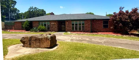 1311 Hillcrest Drive