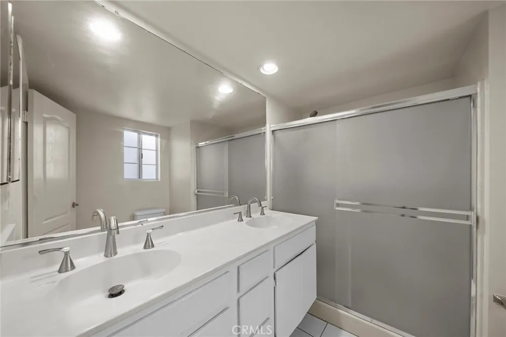 22935 Banyan #277 Saugus, CA 91390
