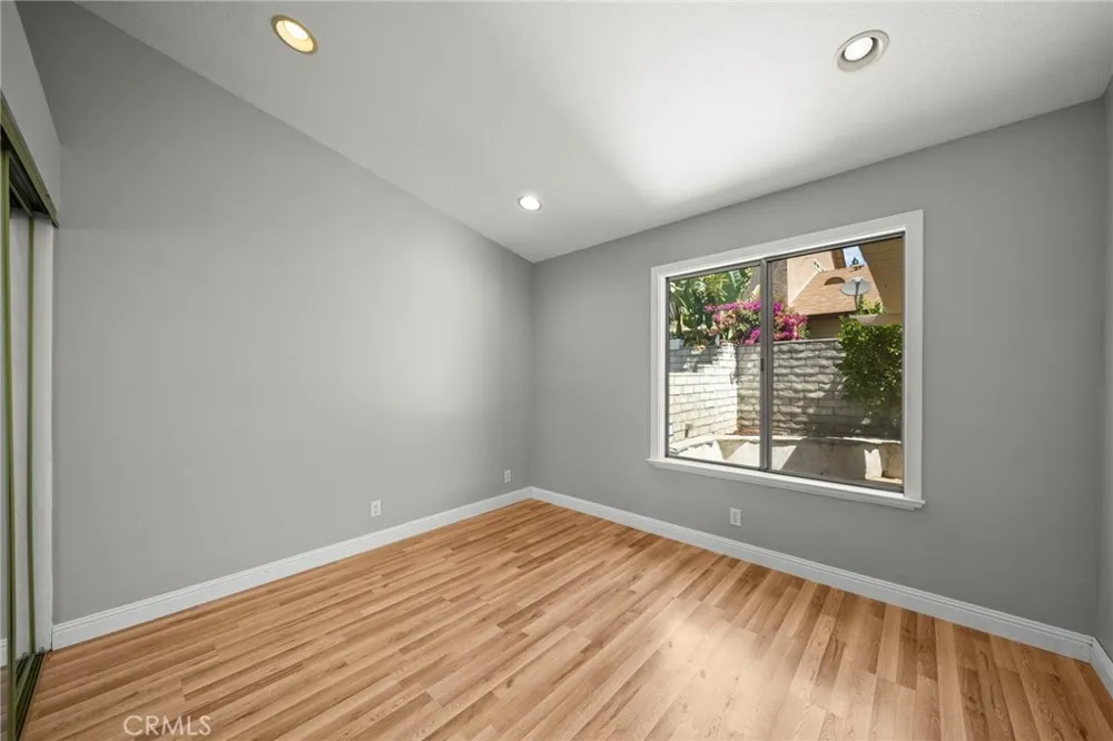 22935 Banyan #277 Saugus, CA 91390