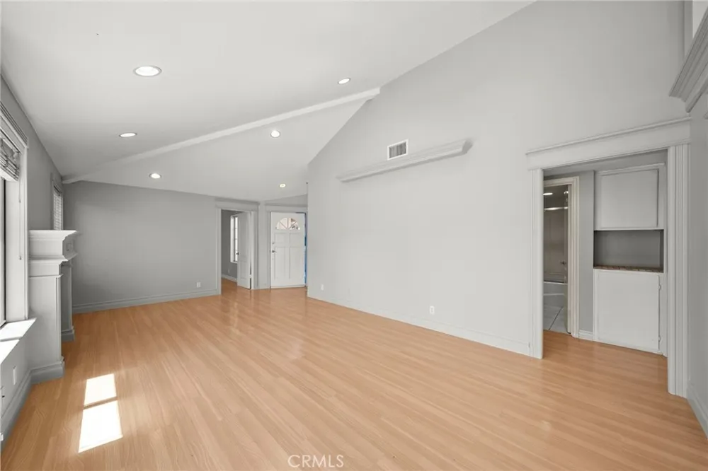 22935 Banyan #277 Saugus, CA 91390