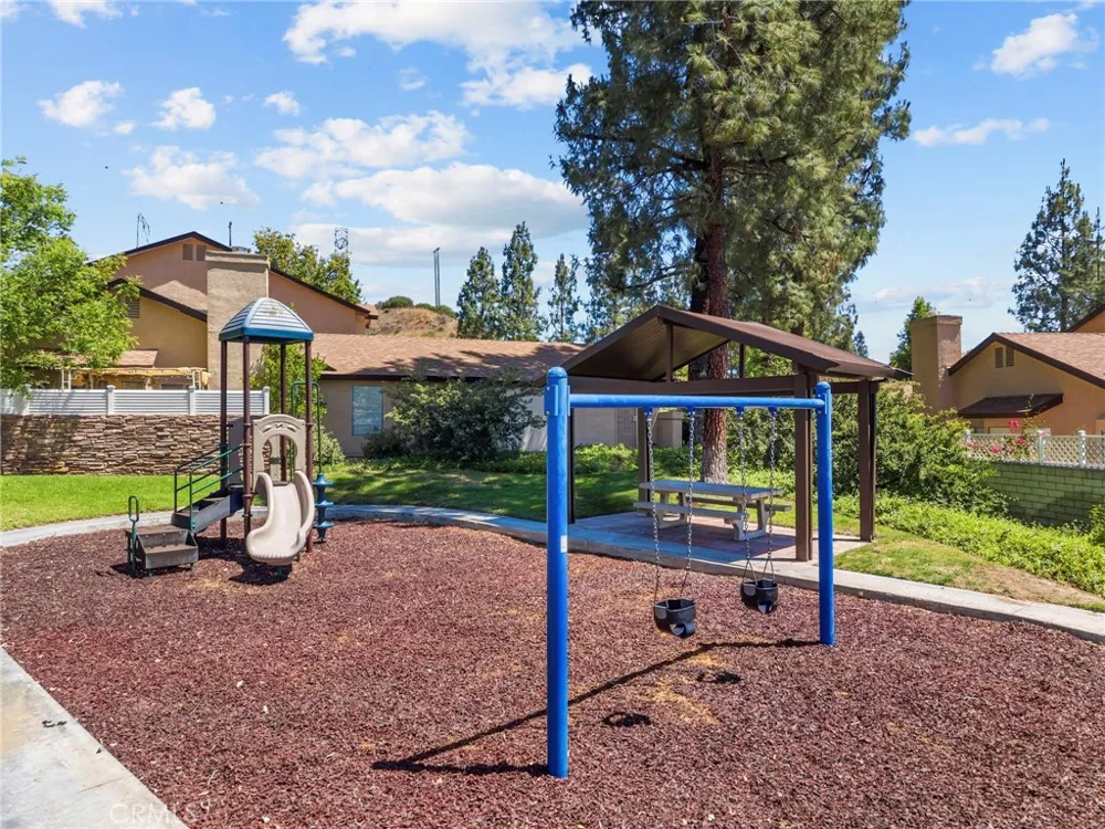 22935 Banyan #277 Saugus, CA 91390