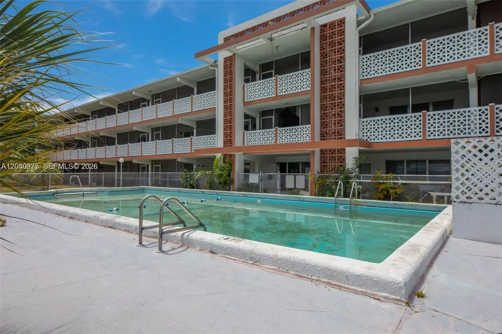 1430 NE 170th St #317 North Miami Beach, FL 33162