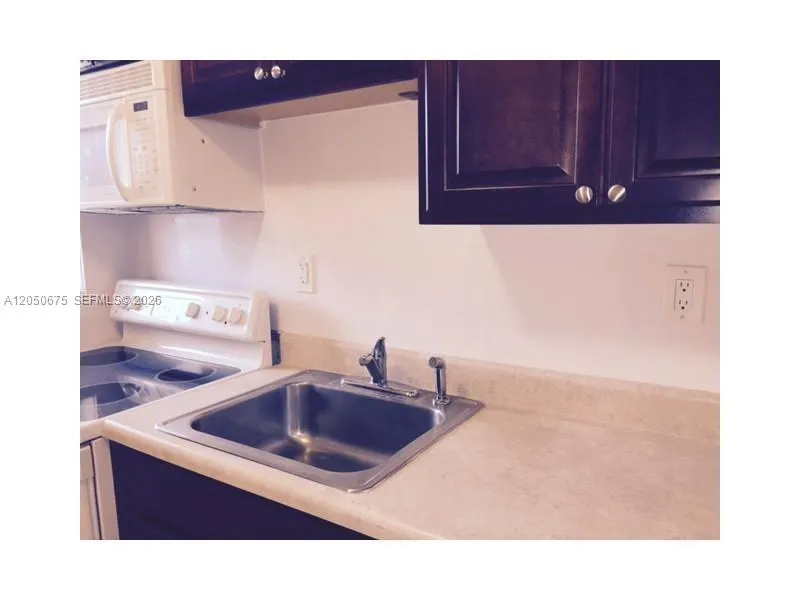 1430 NE 170th St #317 North Miami Beach, FL 33162