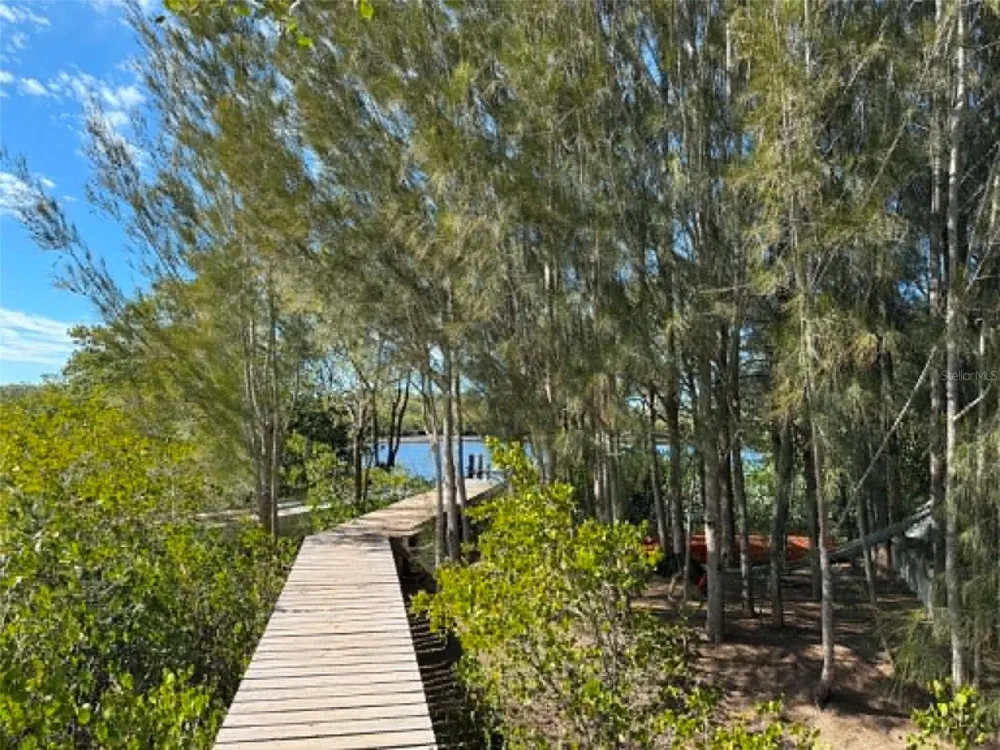 1348 S ESTUARY DRIVE Crystal River, FL 34429
