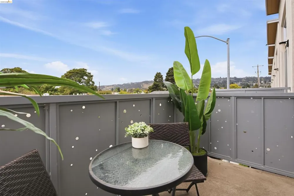 5808 El Dorado El Cerrito, CA 94530