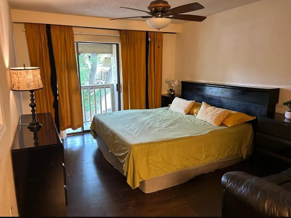 9323 Pagewood Lane Houston, TX 77063