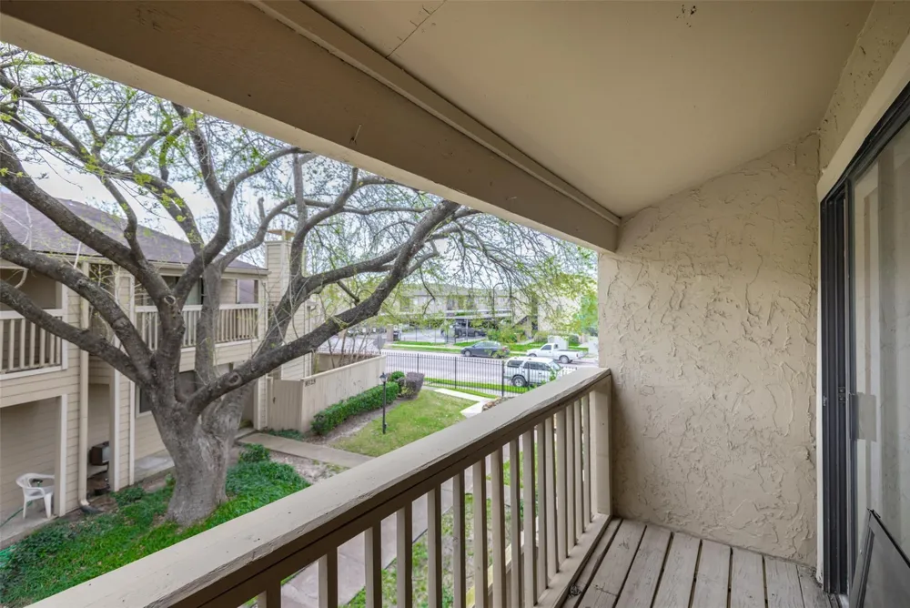 9323 Pagewood Lane Houston, TX 77063