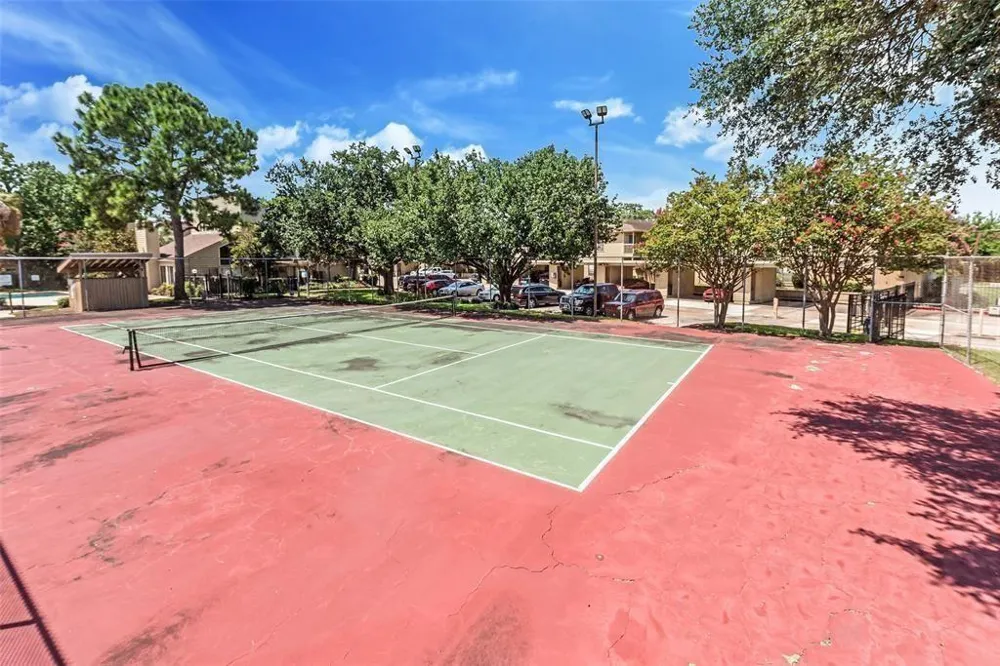 9323 Pagewood Lane Houston, TX 77063