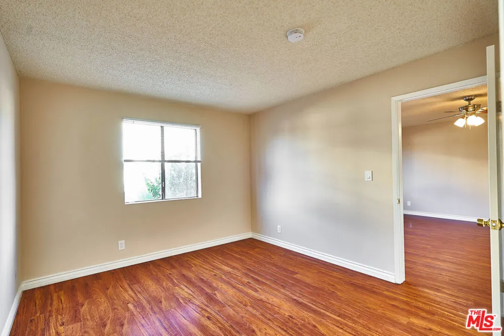 820 S St Andrews Place #203 Los Angeles, CA 90005