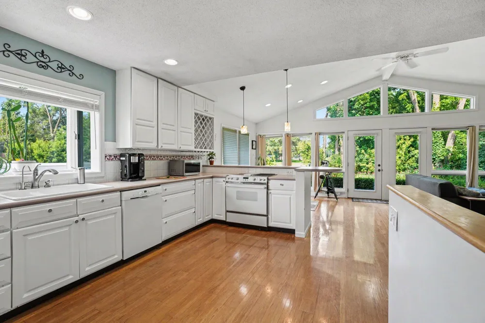 123 Bennett Avenue Hartford City, MI 49057