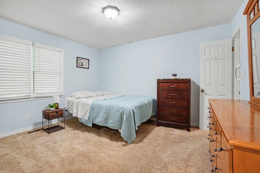123 Bennett Avenue Hartford City, MI 49057