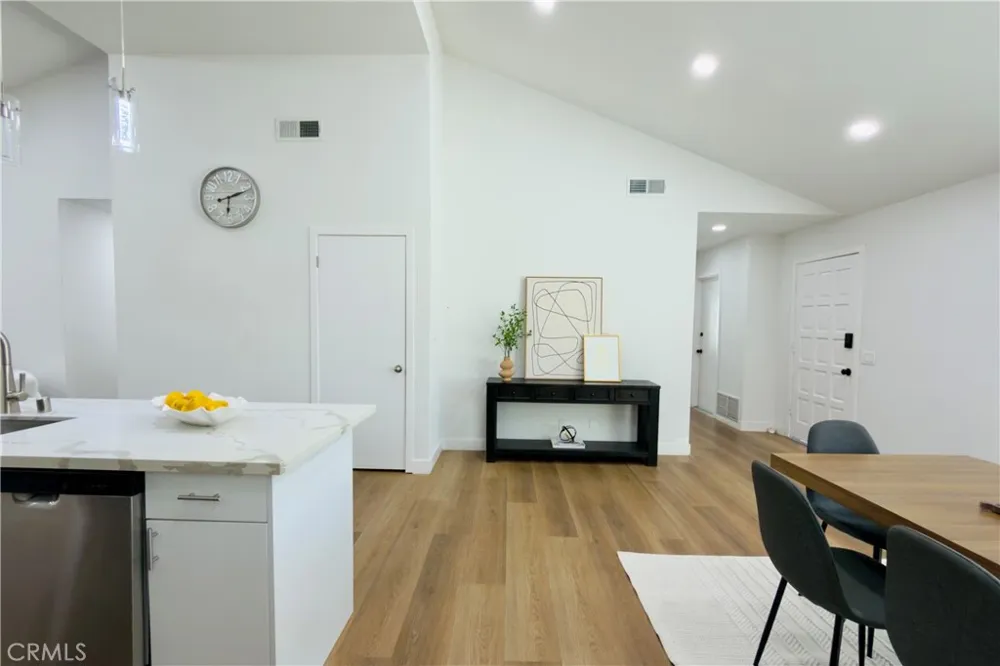 7408 E Calle Durango Anaheim, CA 92808