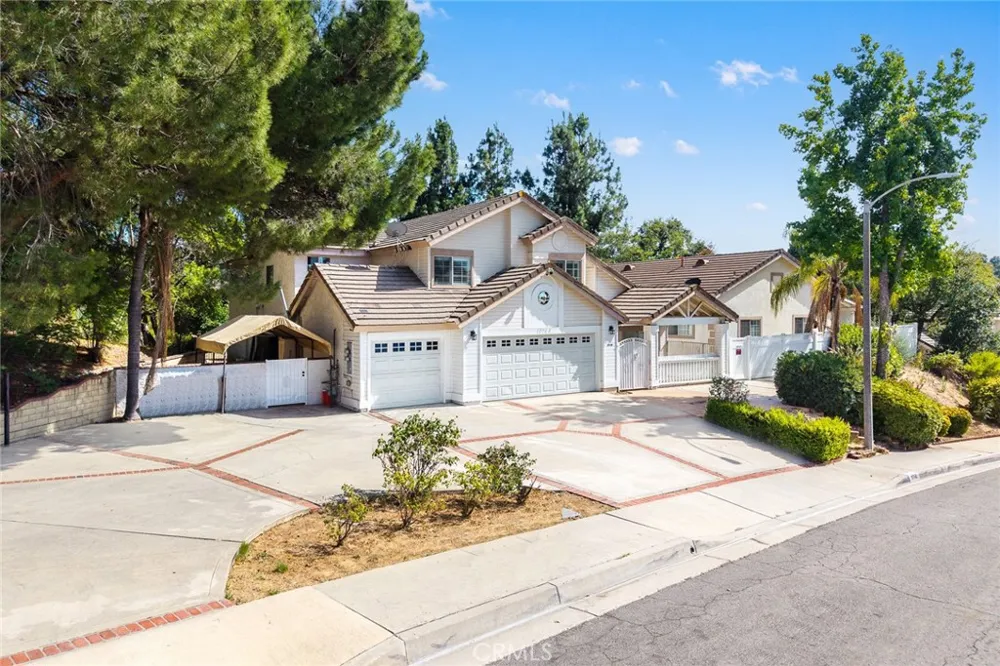 19742 Castlebar Drive Rowland Heights, CA 91748