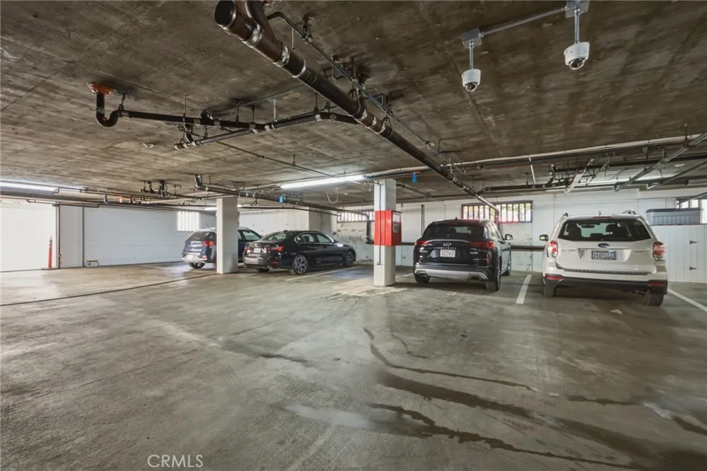 575 Esplanade #207 Redondo Beach, CA 90277