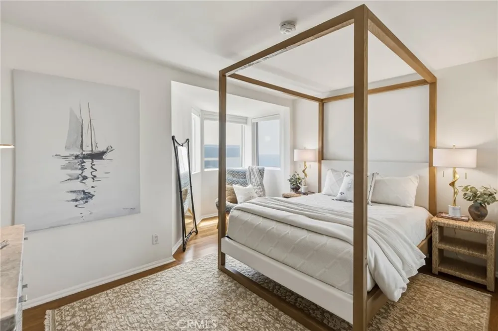 575 Esplanade #207 Redondo Beach, CA 90277