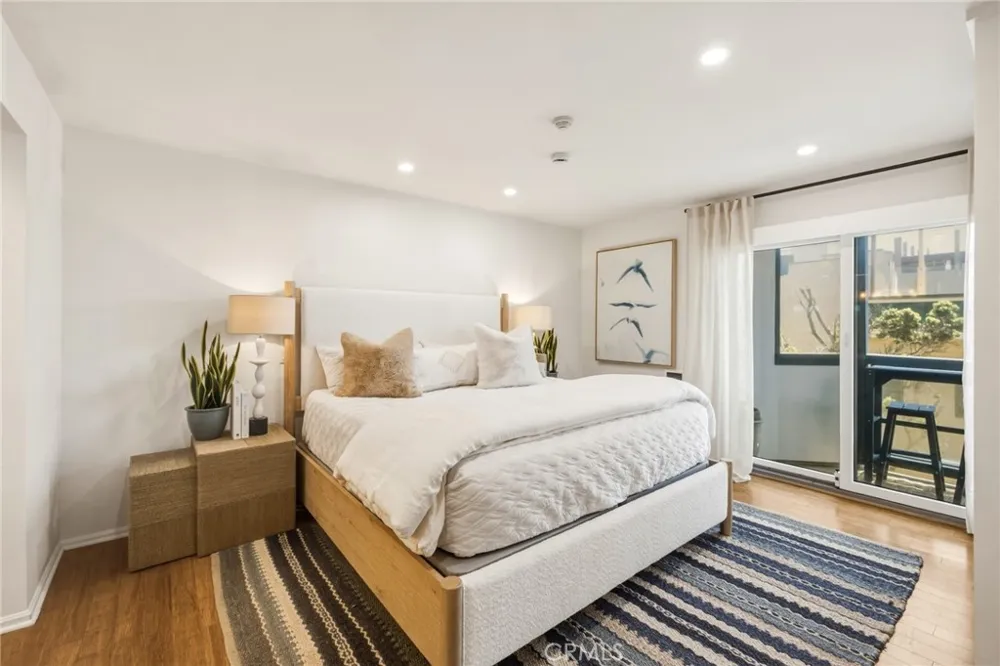 575 Esplanade #207 Redondo Beach, CA 90277