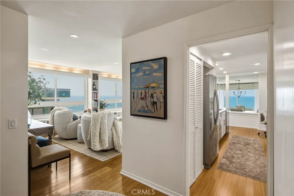 575 Esplanade #207 Redondo Beach, CA 90277