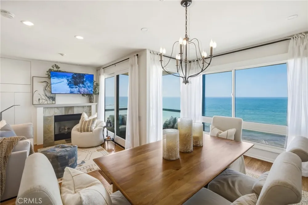 575 Esplanade #207 Redondo Beach, CA 90277