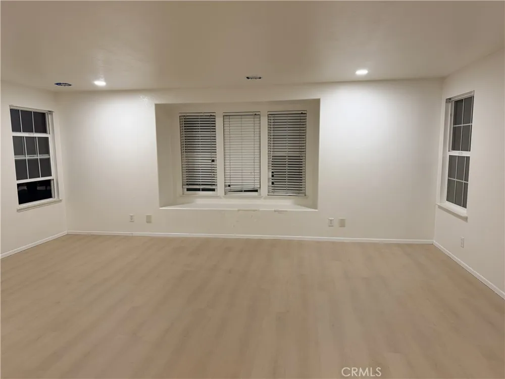 12947 Clemson Eastvale, CA 92880