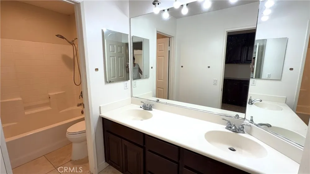 12947 Clemson Eastvale, CA 92880
