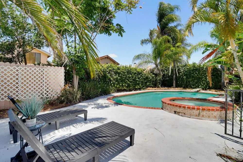 2330 Di Foss Lemon Grove, CA 91945