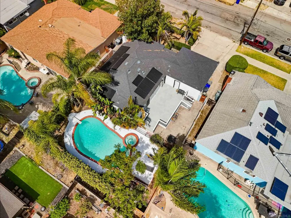 2330 Di Foss Lemon Grove, CA 91945