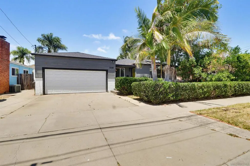 2330 Di Foss Lemon Grove, CA 91945
